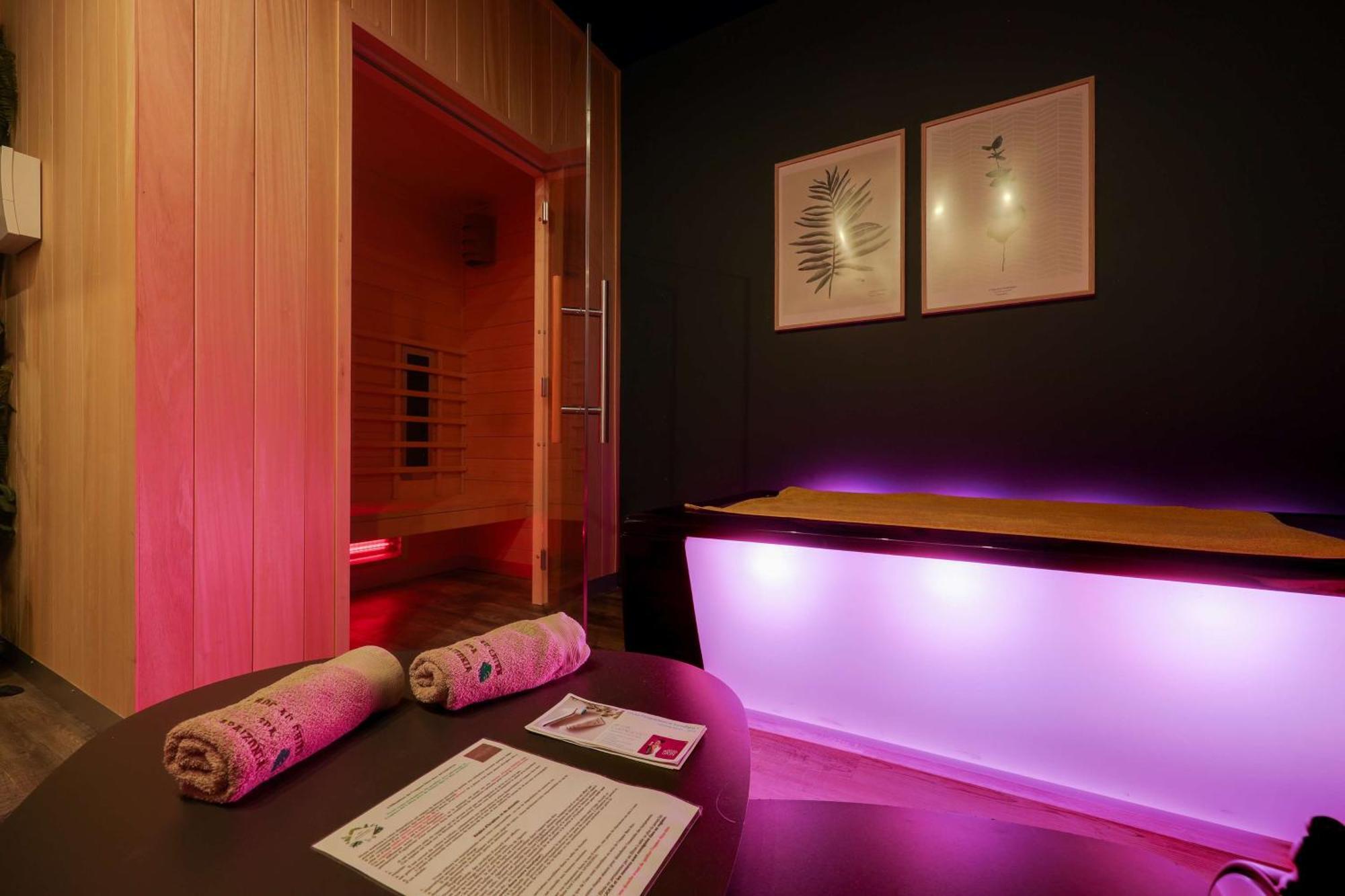 Brit Hotel & Spa Le Roc Au Chien Bagnoles de l'Orne Normandie Eksteriør bilde