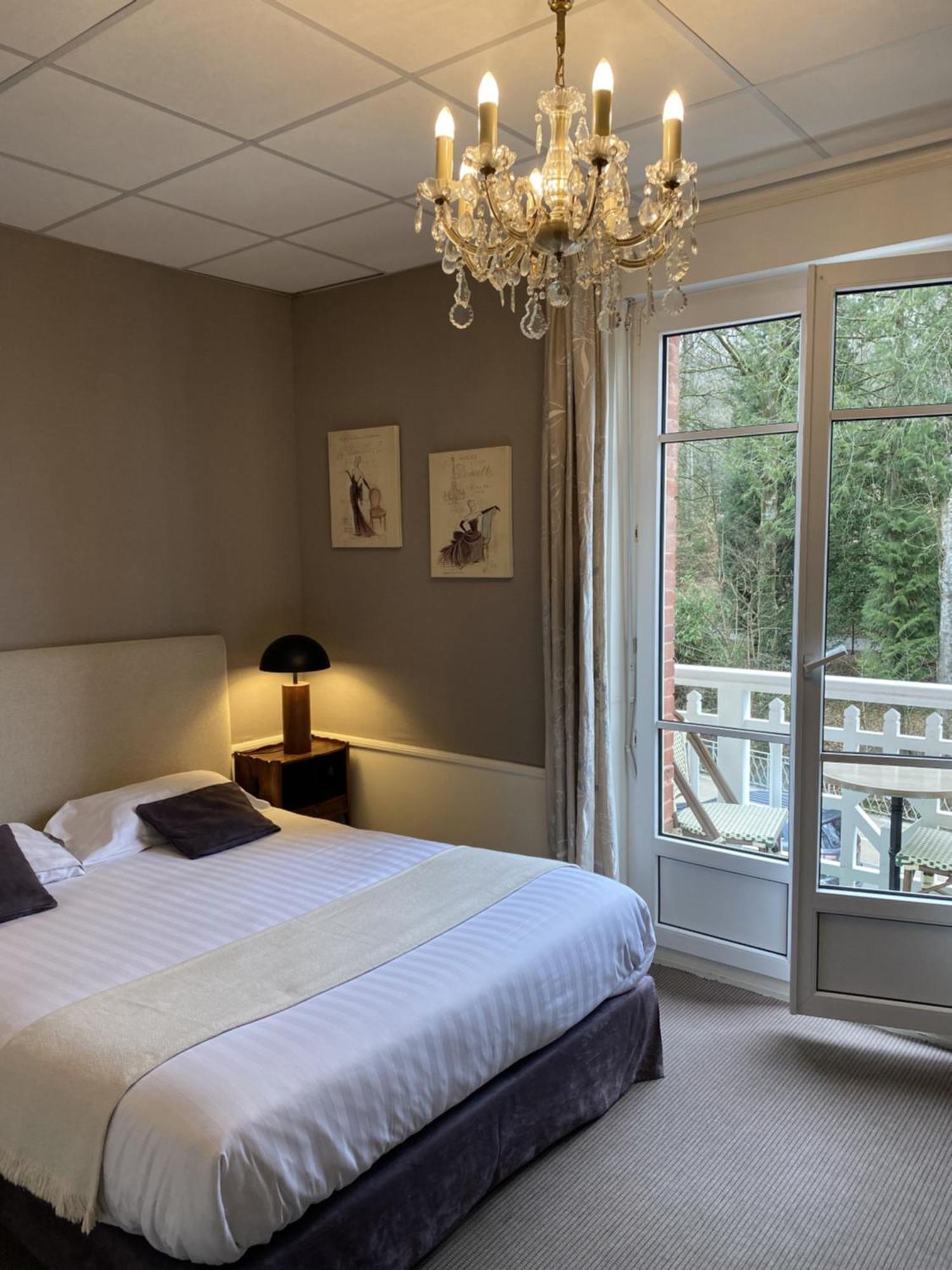 Brit Hotel & Spa Le Roc Au Chien Bagnoles de l'Orne Normandie Eksteriør bilde